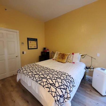 Centrally Located Studio And Cozy Place Perfect For Travelers And Couples! Located In San Diego Downtown! Perfect For Your Quick Getaway! Exterior photo