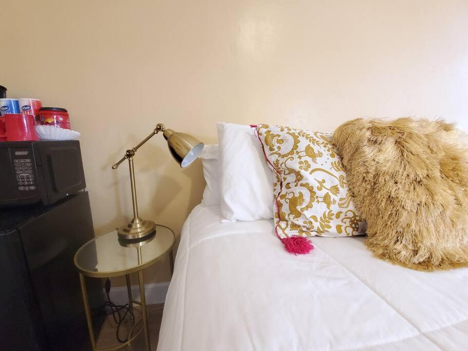 Centrally Located Studio And Cozy Place Perfect For Travelers And Couples! Located In San Diego Downtown! Perfect For Your Quick Getaway! Exterior photo
